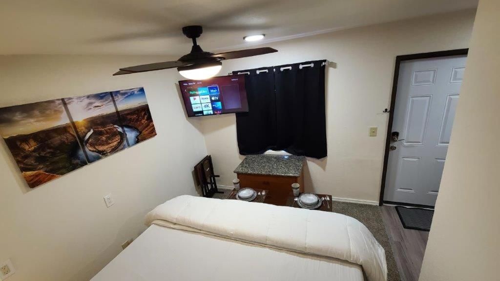 069A The Grand Canyon Getaway Suite With Kitchenette Sleeps 4 瓦莱 外观 照片