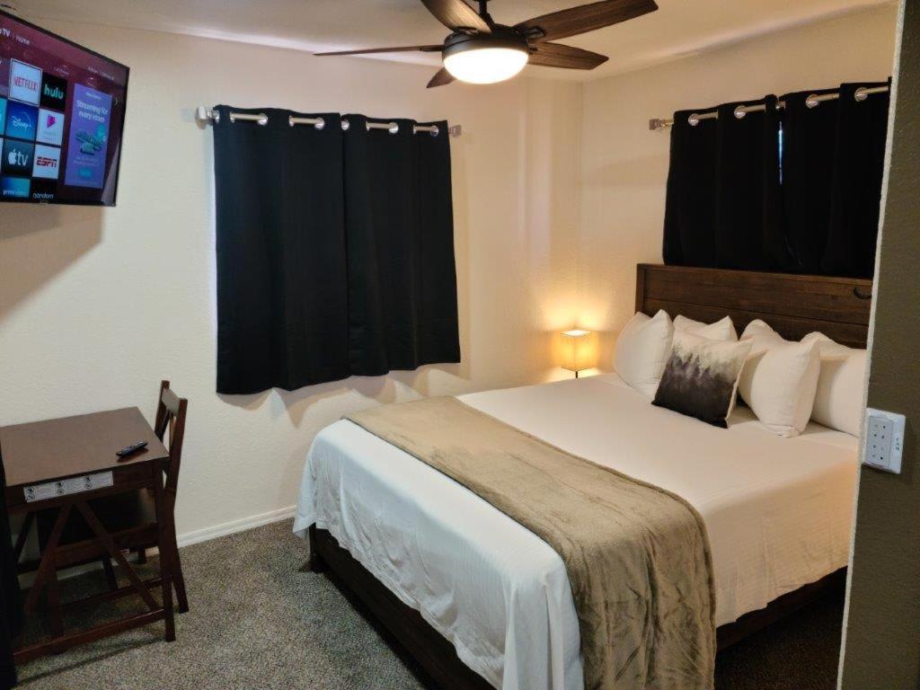 069A The Grand Canyon Getaway Suite With Kitchenette Sleeps 4 瓦莱 外观 照片